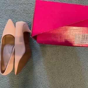 Womens low heel shoes 9 1/2